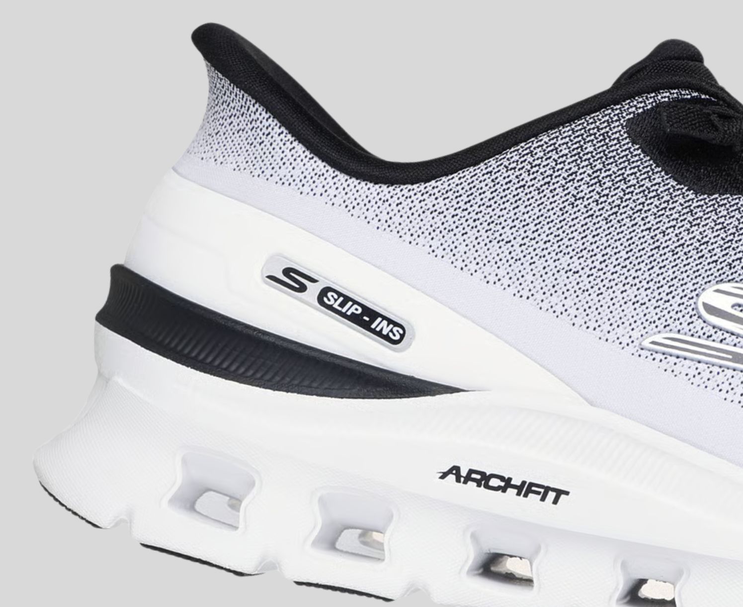 スケッチャーズ スリップインズ：アーチフィット グライドステップ