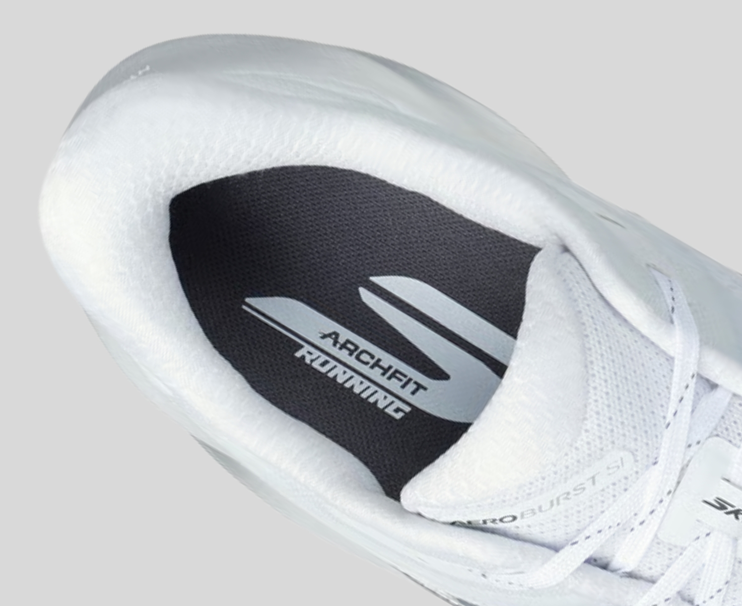 スケッチャーズ スリップインズ：エアロ バースト | SKECHERS JP