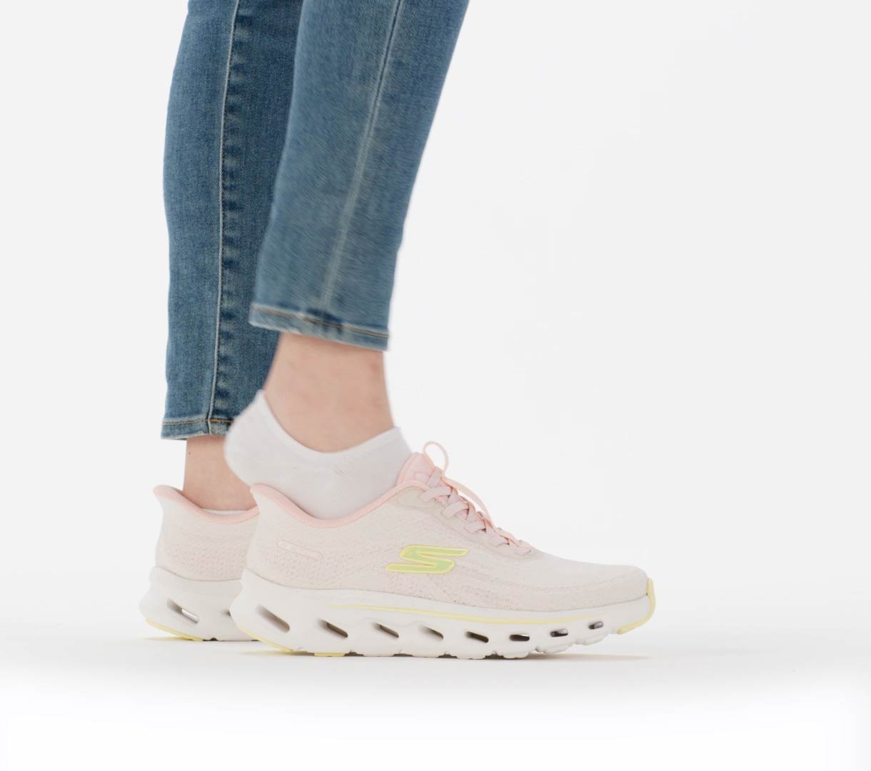 Skechers Slip-ins: GO WALK Glide-Step 2.0 - Maria image number 1